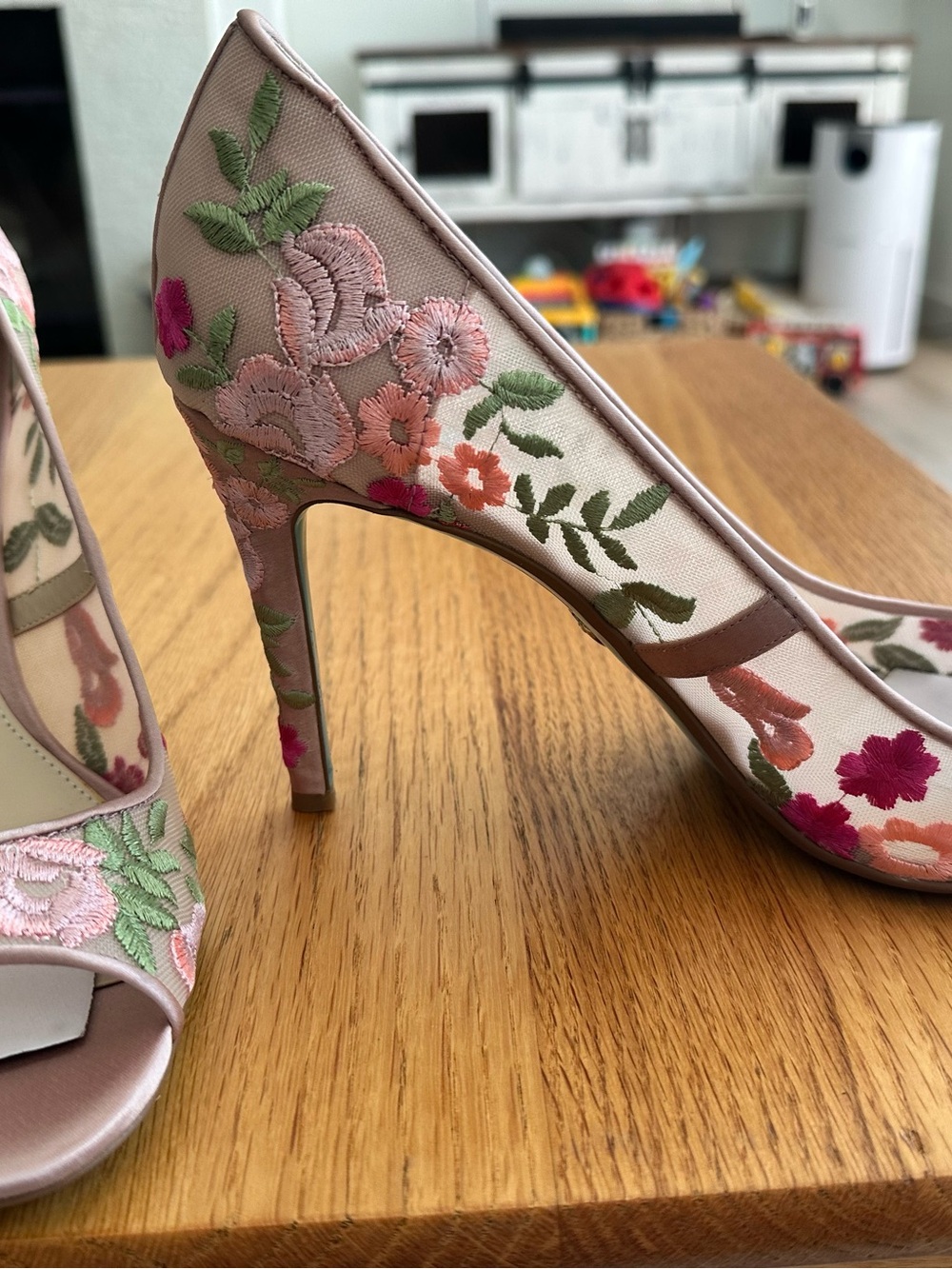 Betsey Johnson Pink Floral Embroidered Peep-Toe Heels - Picture 3 of 3
